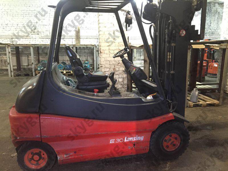 Электропогрузчик б/у Linde E30, 3000 кг, 4.5 м